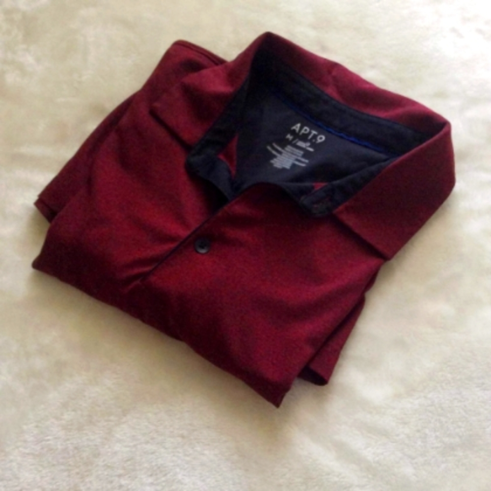 - APT 9 Men's Short sleeve Medium